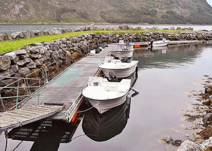 Semesterbostad 7 Person In Selje-by Traum