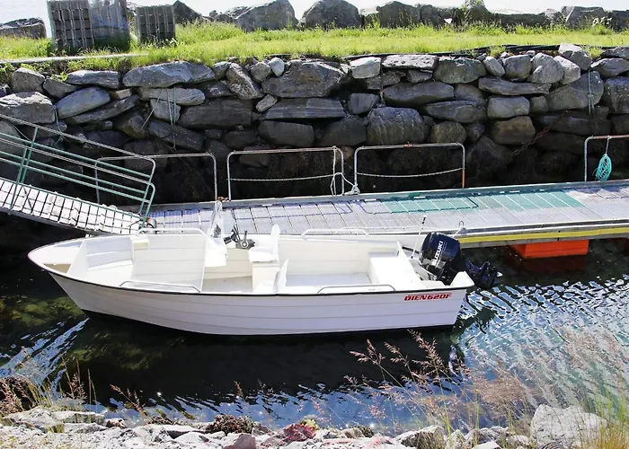 7 Person In Selje-by Traum Selje